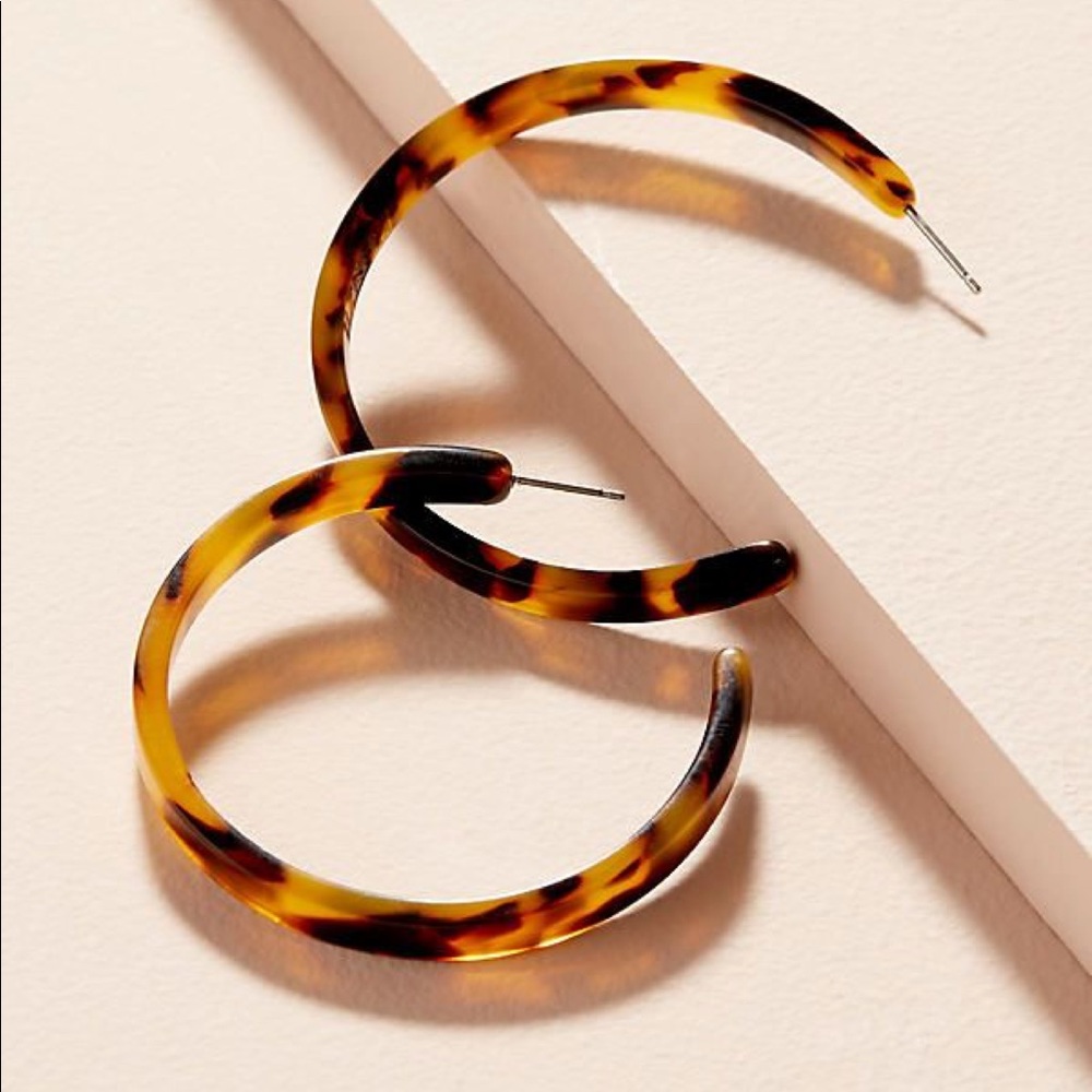 NEW Novalie Tortoiseshell Hoop Earrings